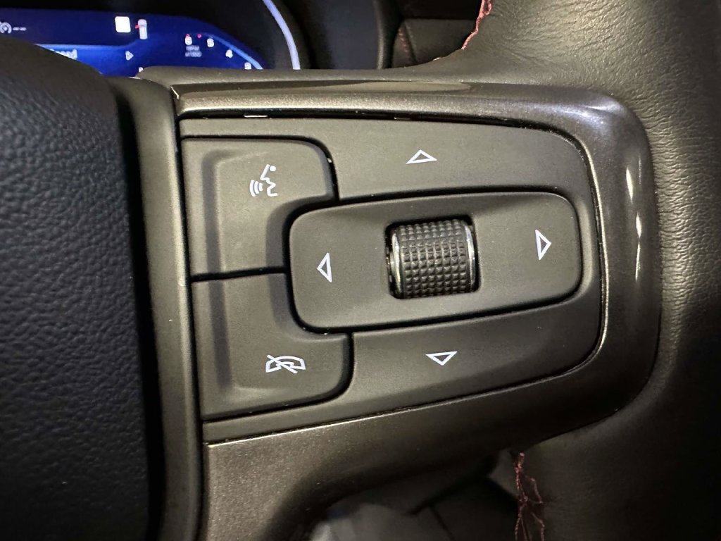 Used 2022 Chevrolet Tahoe RST w/ Luxury Package AWD/4WD image 34