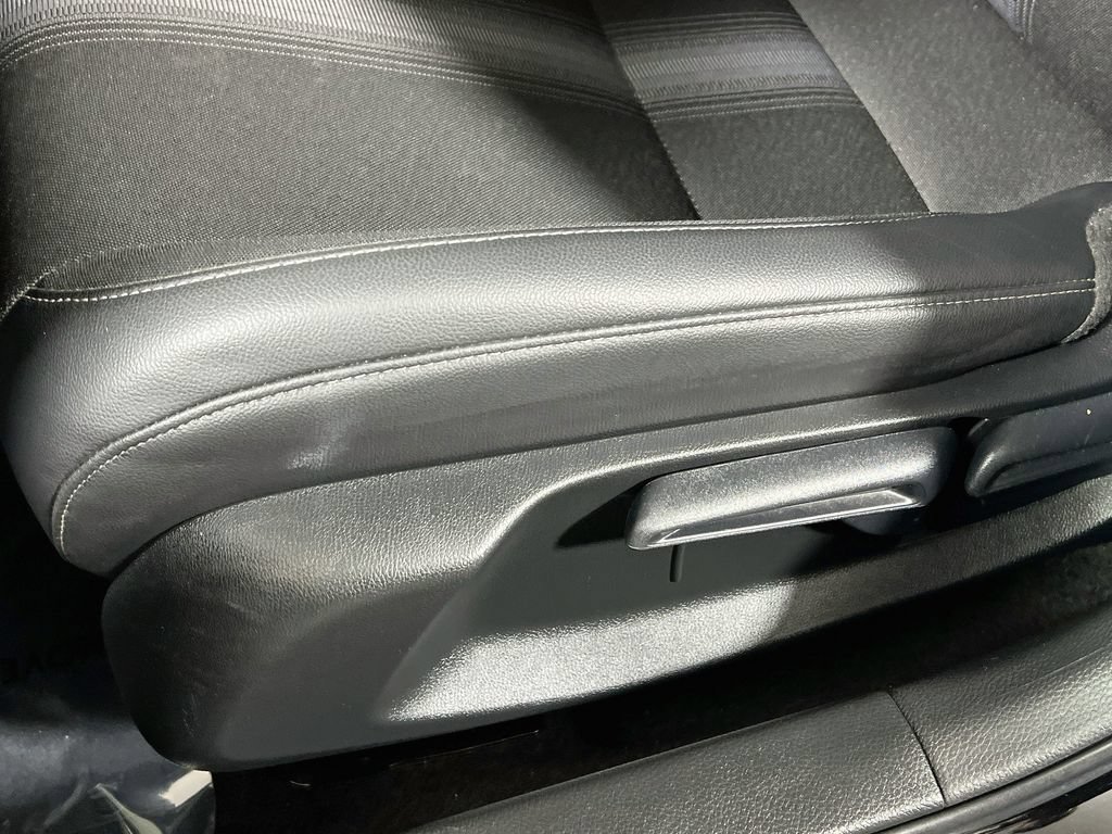 Used 2025 Honda Civic Sport image 17
