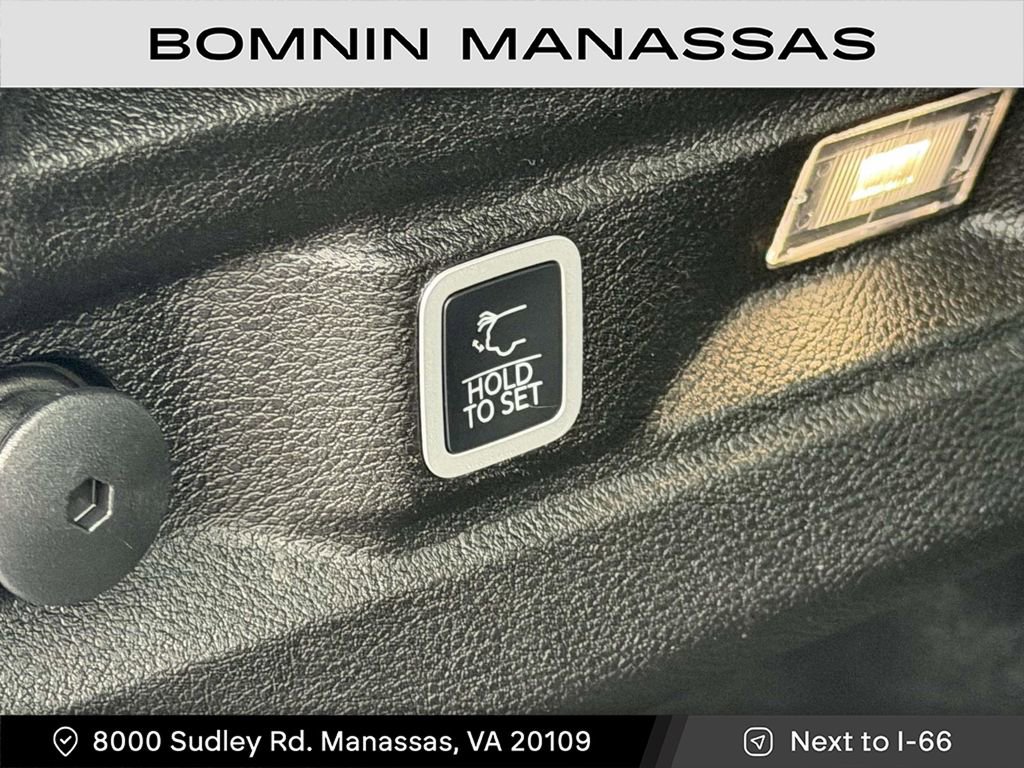 Used 2024 Jeep Grand Cherokee L Altitude image 25