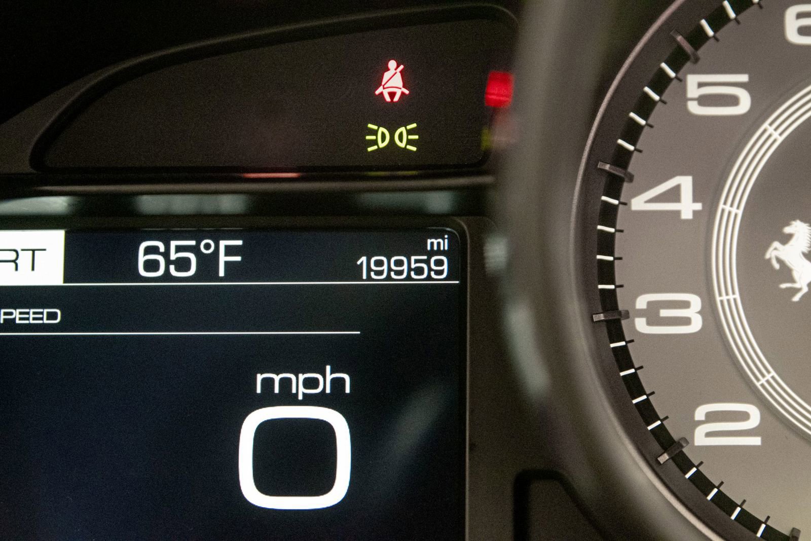 Used 2019 Ferrari Portofino RWD image 35