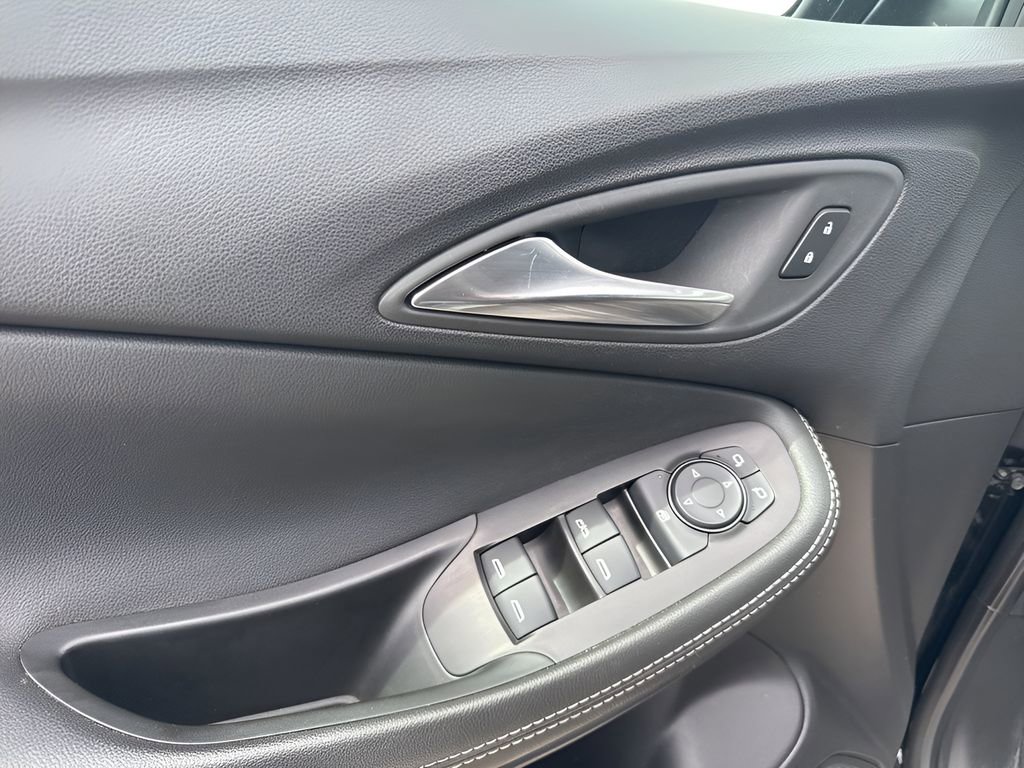 Used 2025 Buick Encore GX Preferred image 23