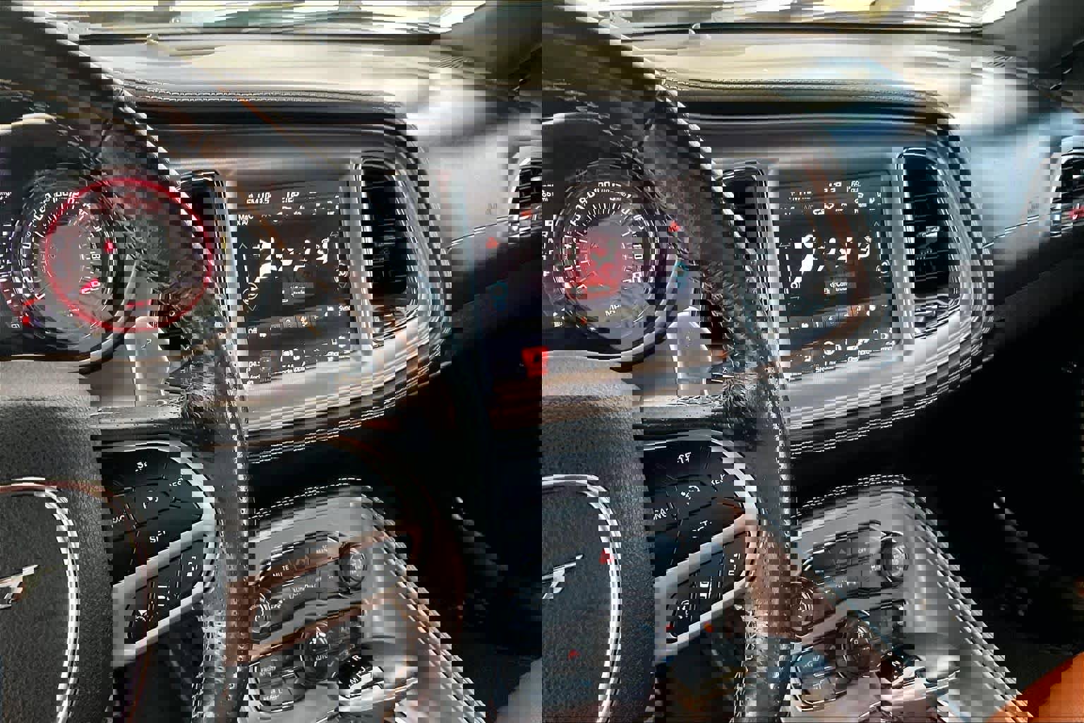 Used 2023 Dodge Challenger SRT Hellcat image 7