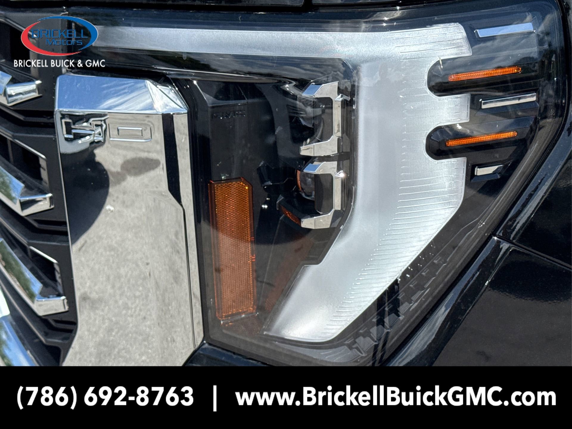 New 2025 GMC Sierra 3500 SLT w/ SLT Convenience Package image 14