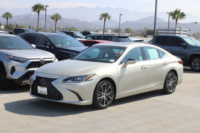 Certified 2024 Lexus ES 350 w/ Premium Package FWD image 3