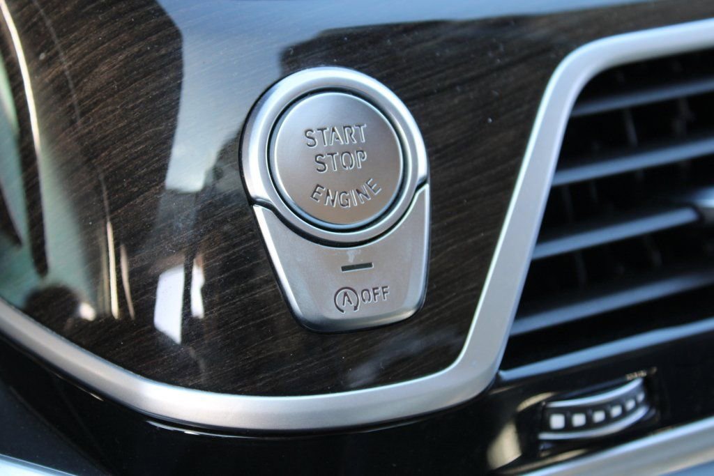 Used 2018 BMW 750i image 21