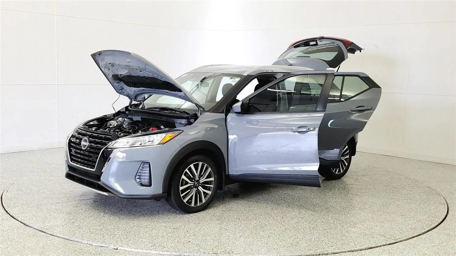 Used 2024 Nissan Kicks SV FWD image 10