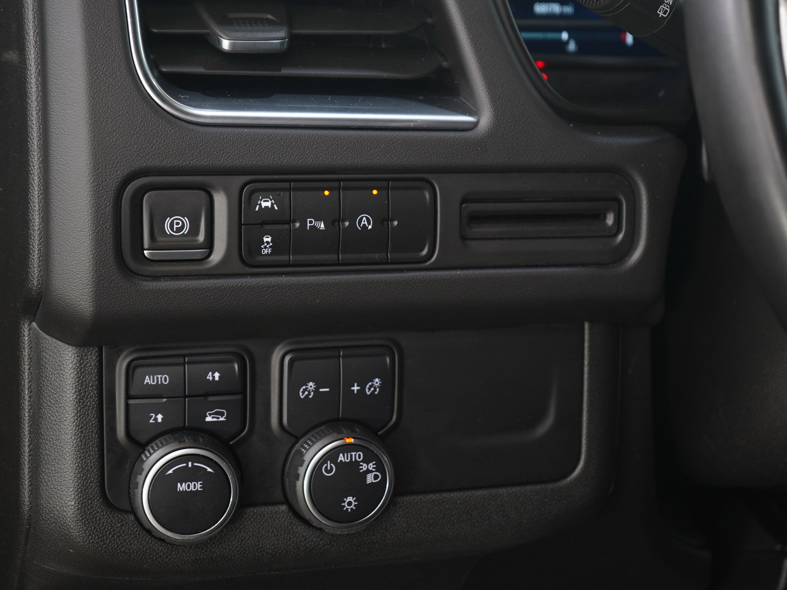 Used 2023 Chevrolet Tahoe LT AWD/4WD image 26