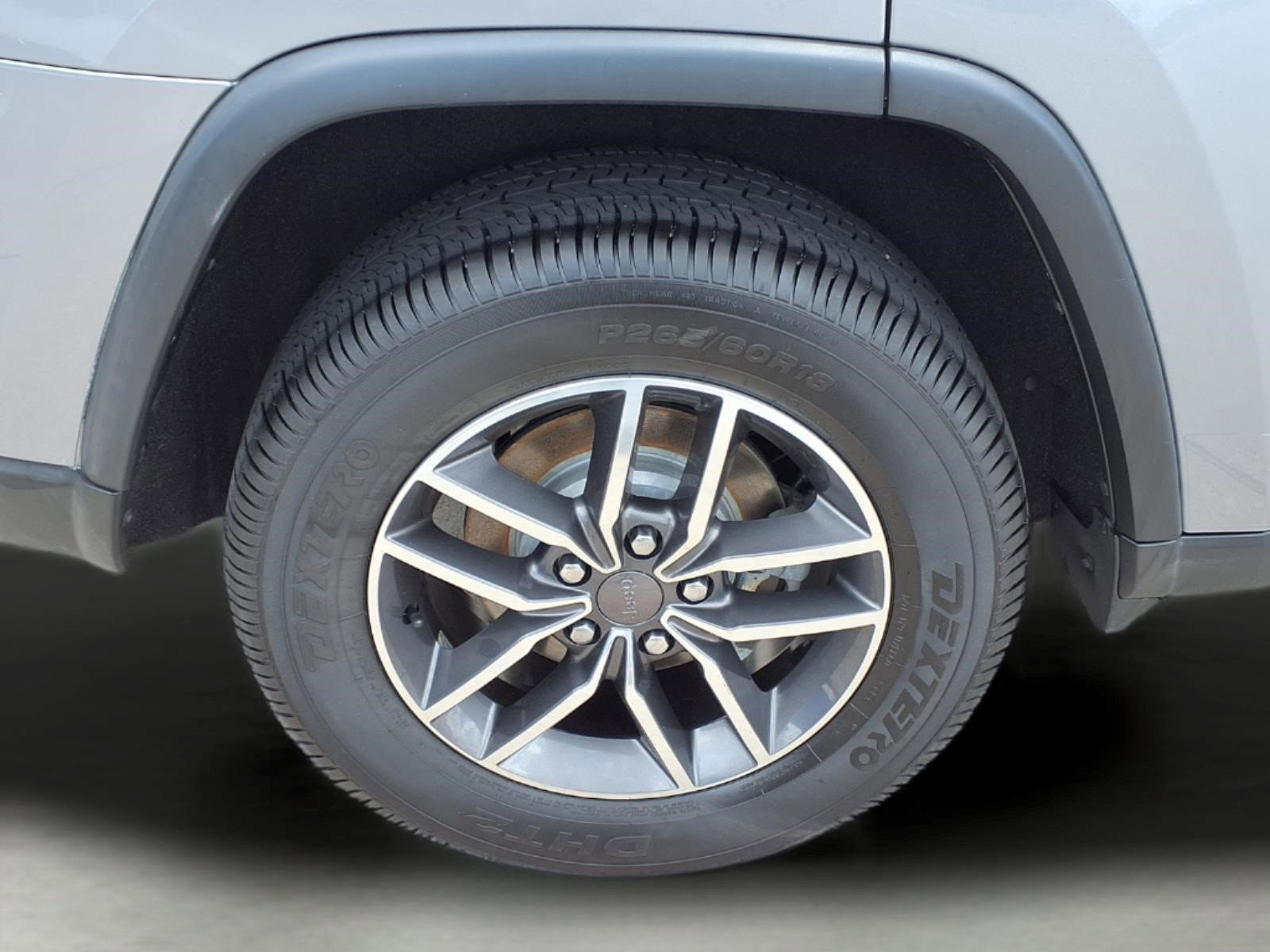 Used 2019 Jeep Grand Cherokee Limited RWD image 9
