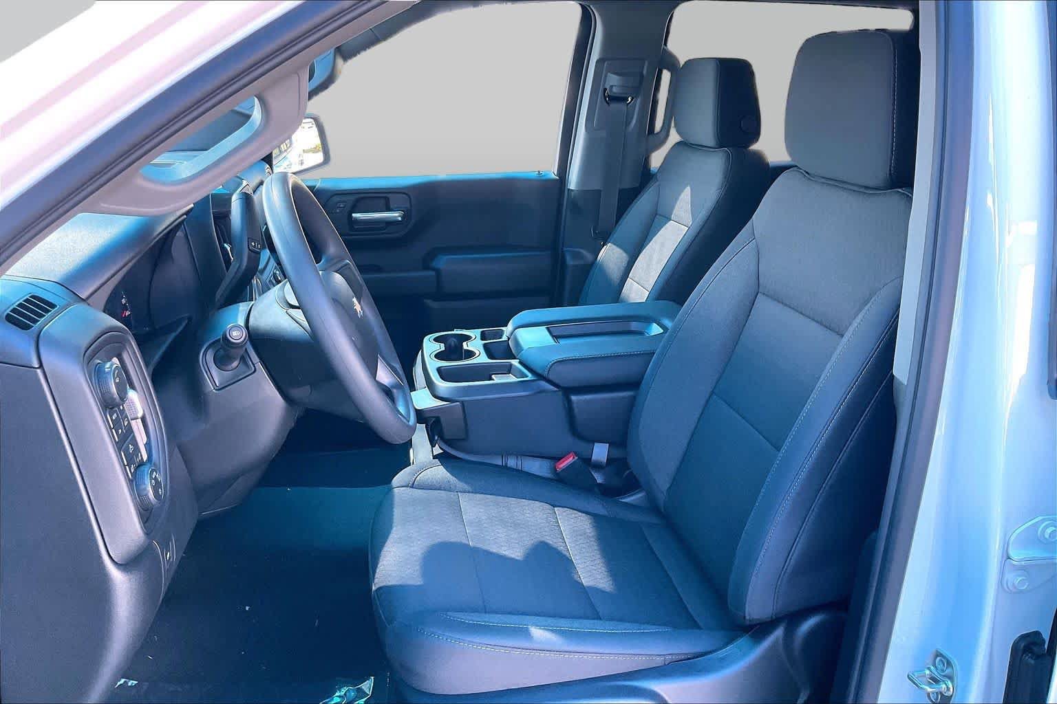 New 2026 Chevrolet Silverado 1500 Custom AWD/4WD image 9