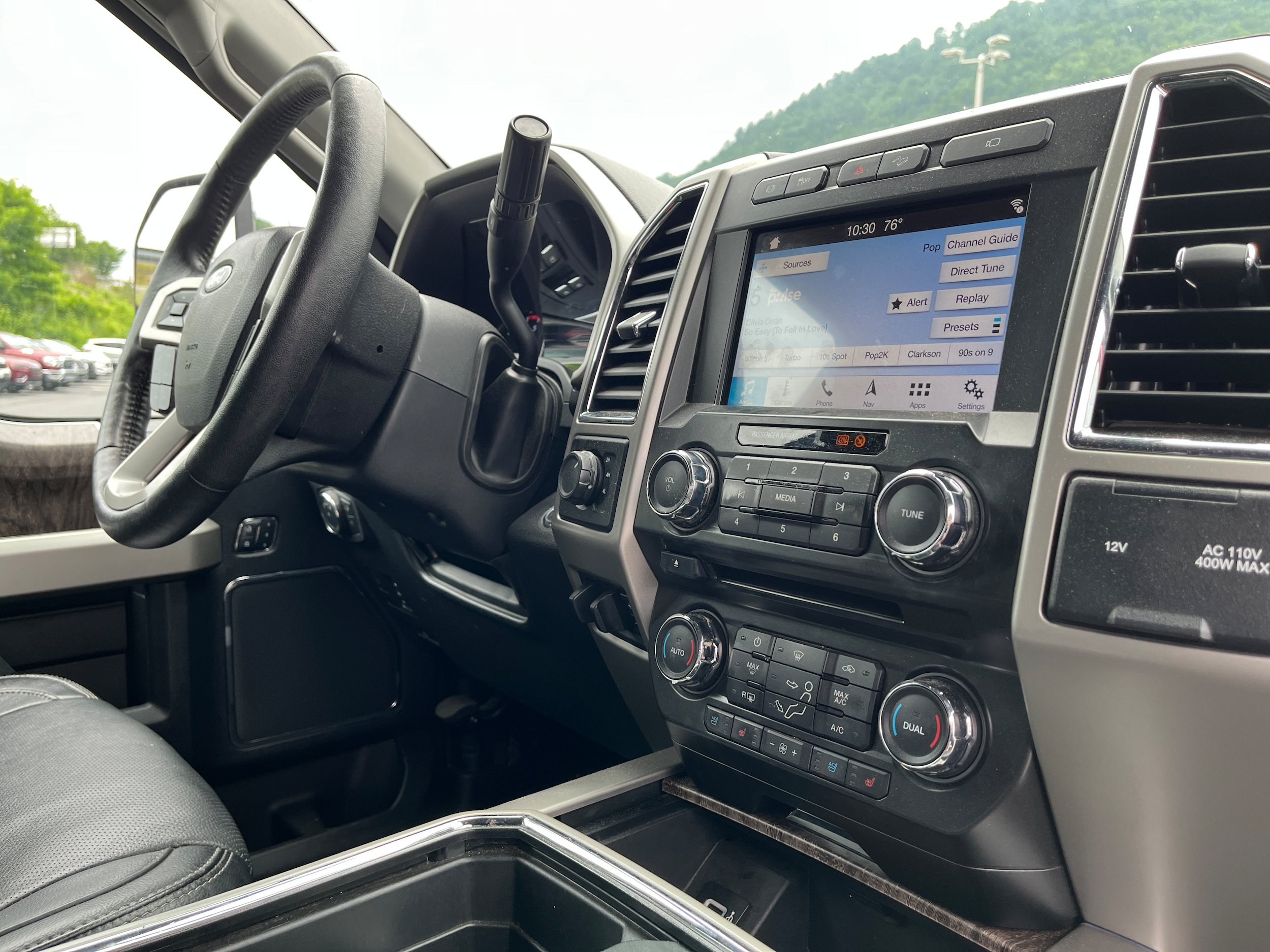 Used 2018 Ford F250 Lariat w/ Lariat Ultimate Package AWD/4WD image 14