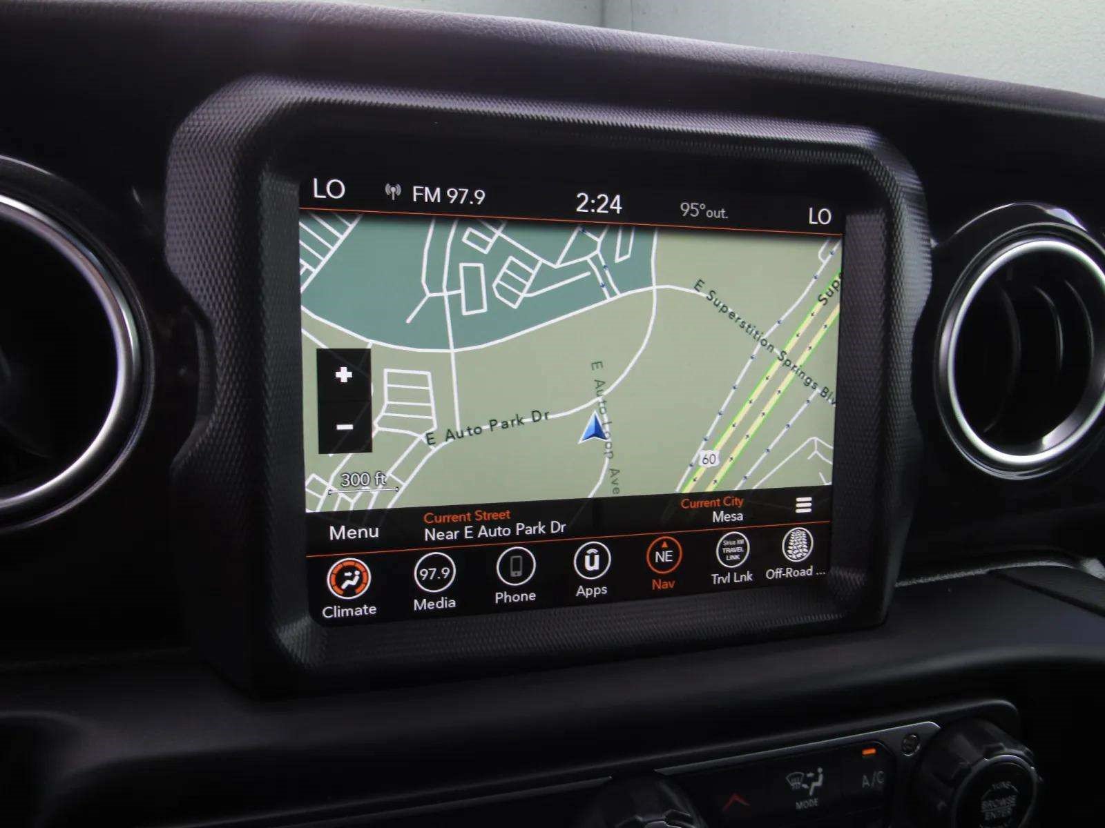 Used 2023 Jeep Wrangler Unlimited Sahara AWD/4WD image 18