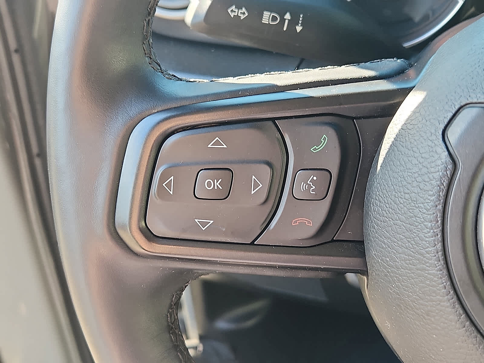 Used 2022 Jeep Gladiator Sport image 22