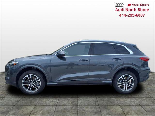 Used 2025 Audi Q5 Premium w/ Convenience Package AWD/4WD image 4