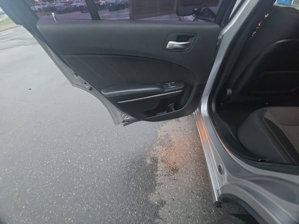 Used 2016 Dodge Charger R/T RWD image 26