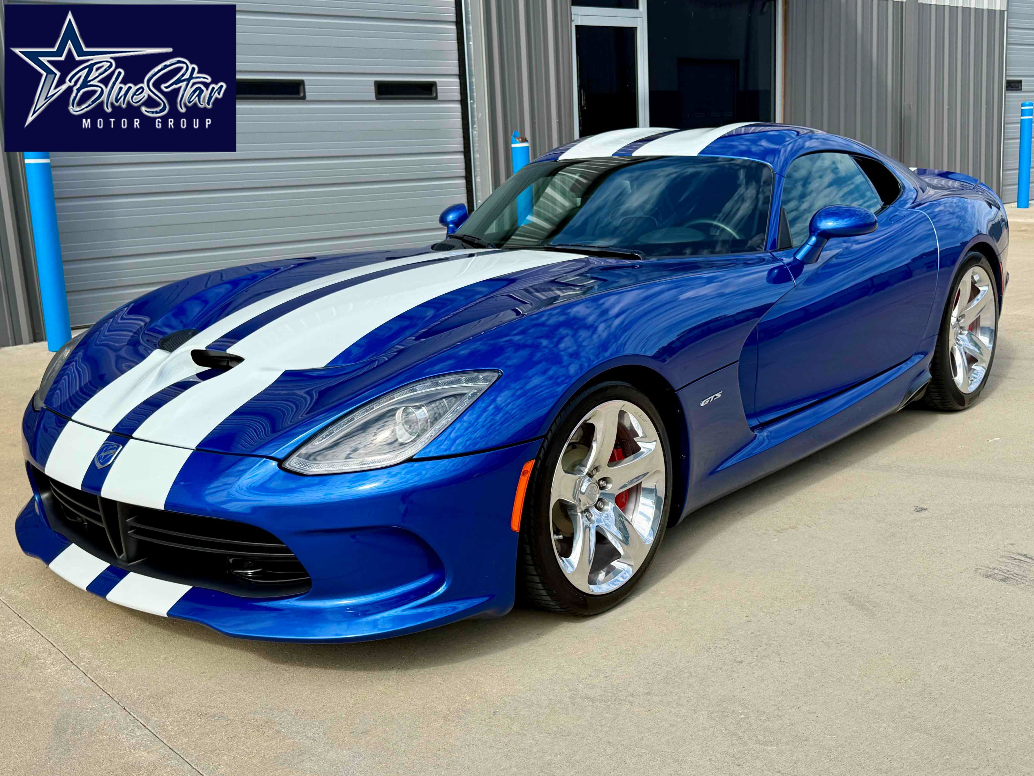 Used 2013 SRT Viper GTS w/ GTS Laguna Interior Pkg image 1