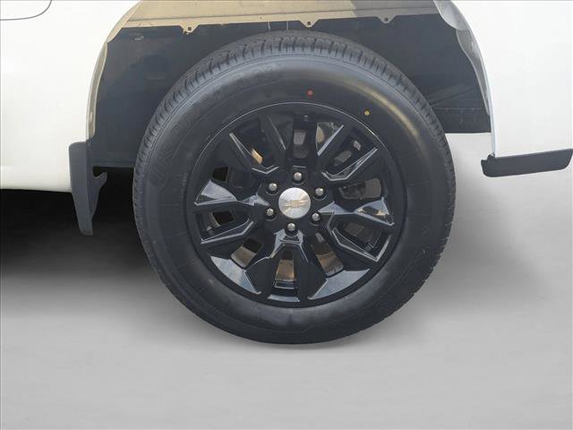 Used 2022 Chevrolet Silverado 1500 Custom w/ Safety Confidence Package image 22