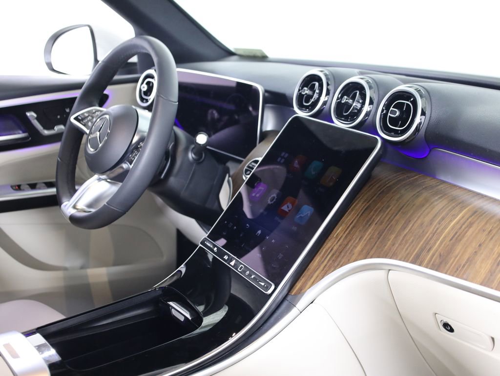 Used 2026 Mercedes-Benz GLC 300 4MATIC image 48