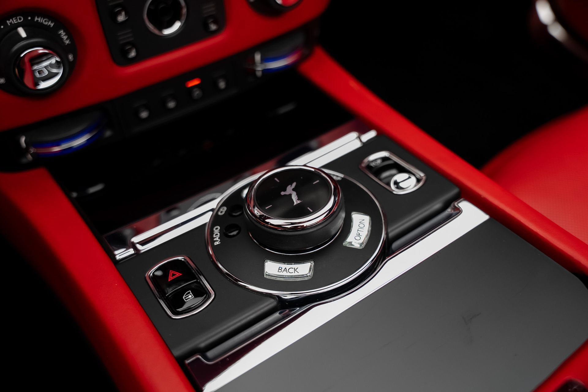 Used 2017 Rolls-Royce Dawn RWD image 55