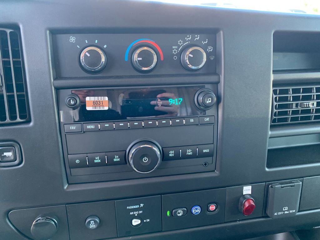 New 2025 Chevrolet Express 3500 Work Van w/ Power Convenience Package RWD image 32