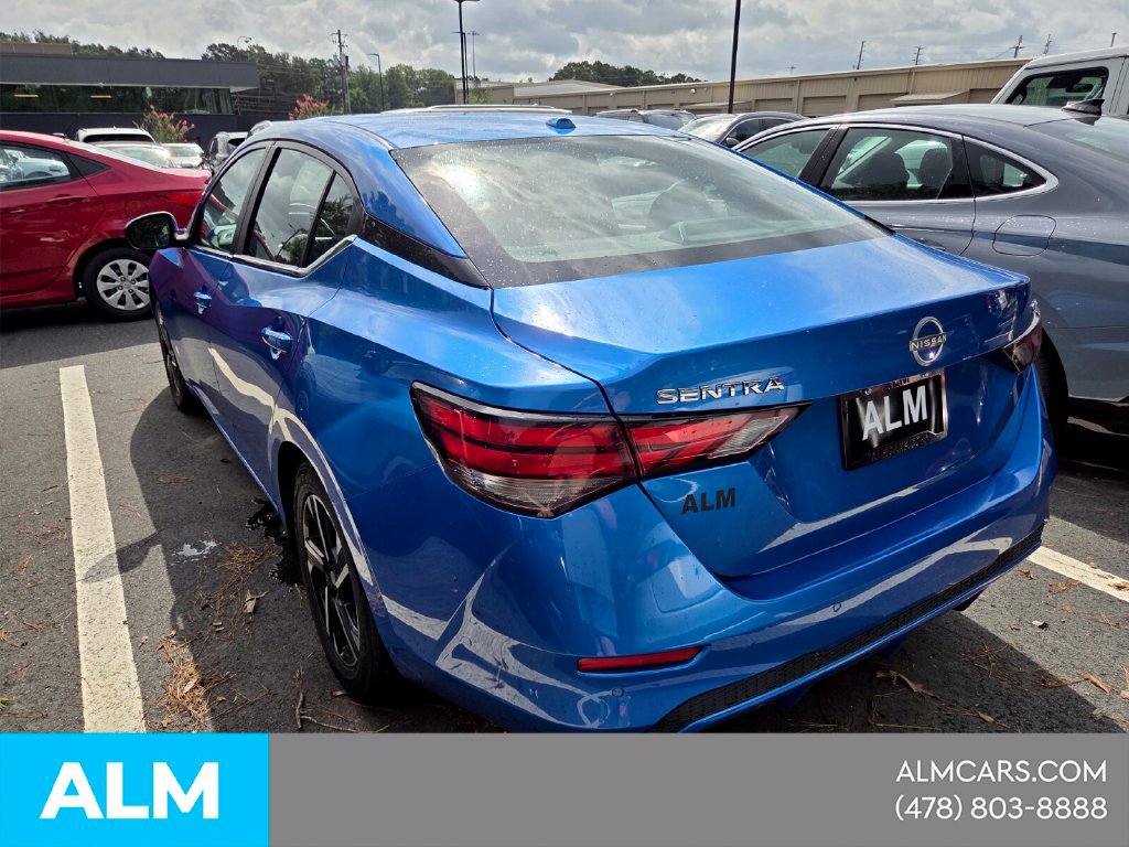 Used 2024 Nissan Sentra SV FWD image 8