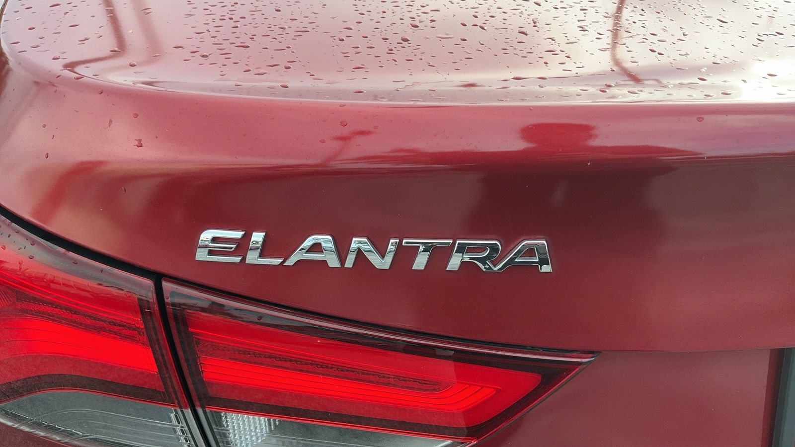 Used 2016 Hyundai Elantra Limited FWD image 44