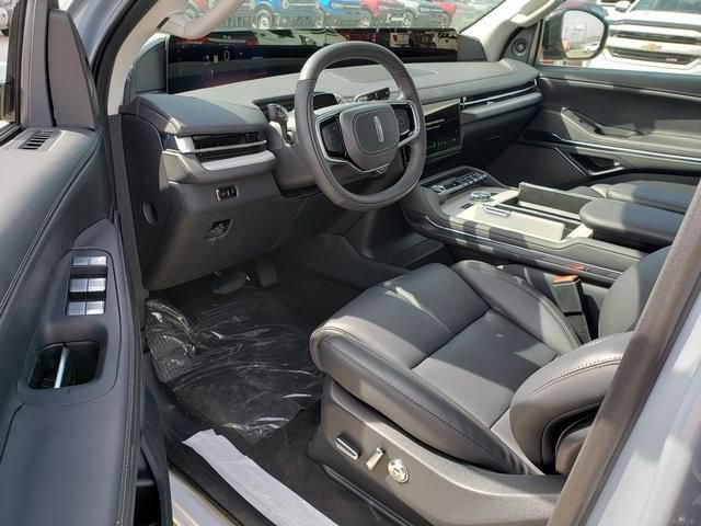 New 2026 Lincoln Navigator L Reserve image 13