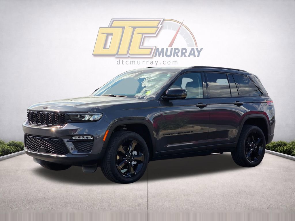 Used 2024 Jeep Grand Cherokee Limited w/ Black Appearance Package image 2