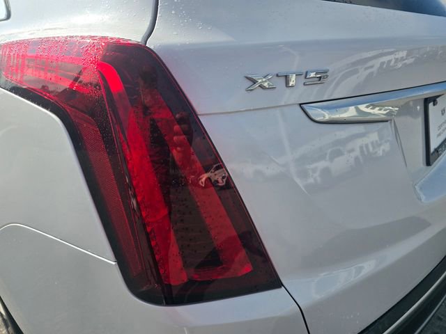 Used 2023 Cadillac XT5 Premium Luxury w/ Technology Package image 12