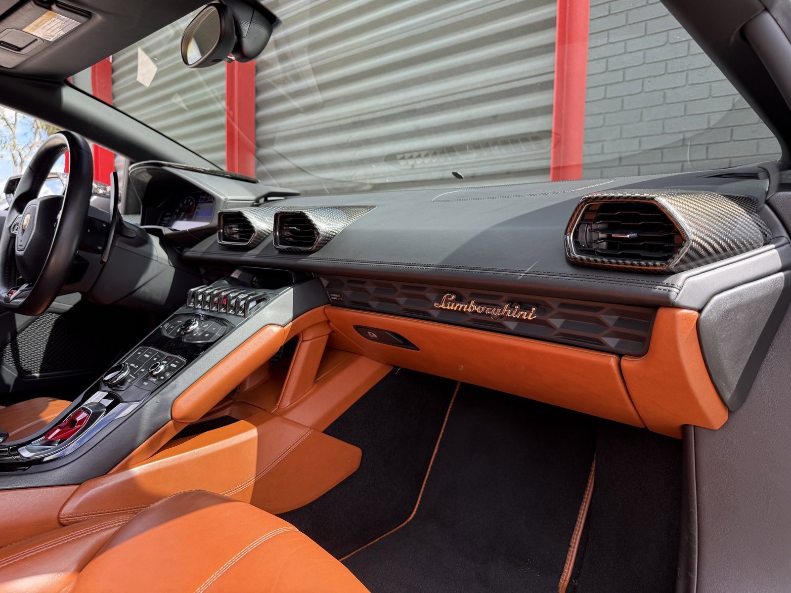 Used 2016 Lamborghini Huracan LP 610-4 image 18