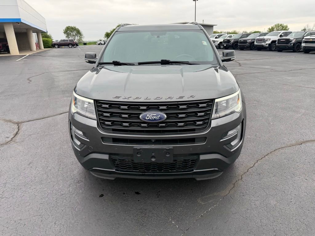 Used 2017 Ford Explorer Sport w/ Equipment Group 401A AWD/4WD image 4