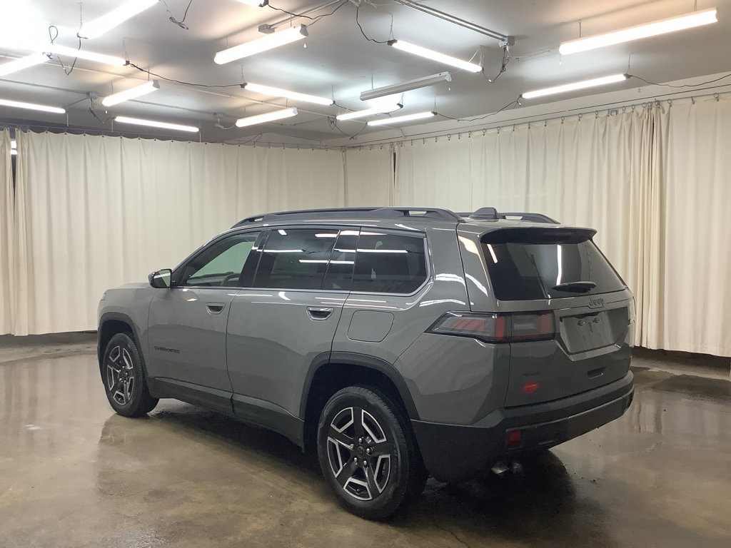 New 2026 Jeep Cherokee Laredo AWD/4WD image 9