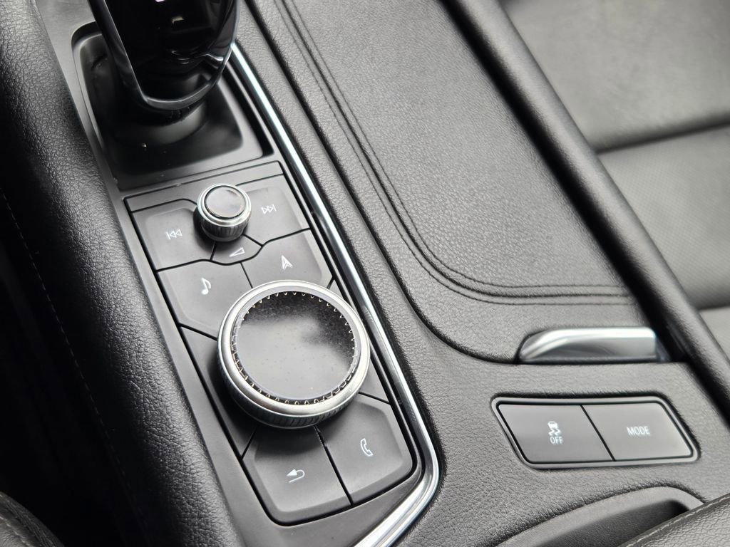 Used 2024 Cadillac XT5 Premium Luxury image 10