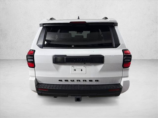 Used 2025 Toyota 4Runner SR5 AWD/4WD image 4