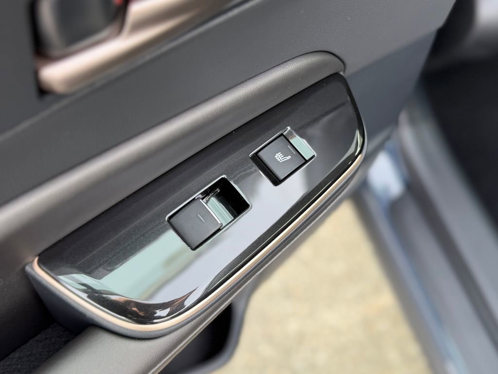 New 2026 Toyota Crown Nightshade image 7