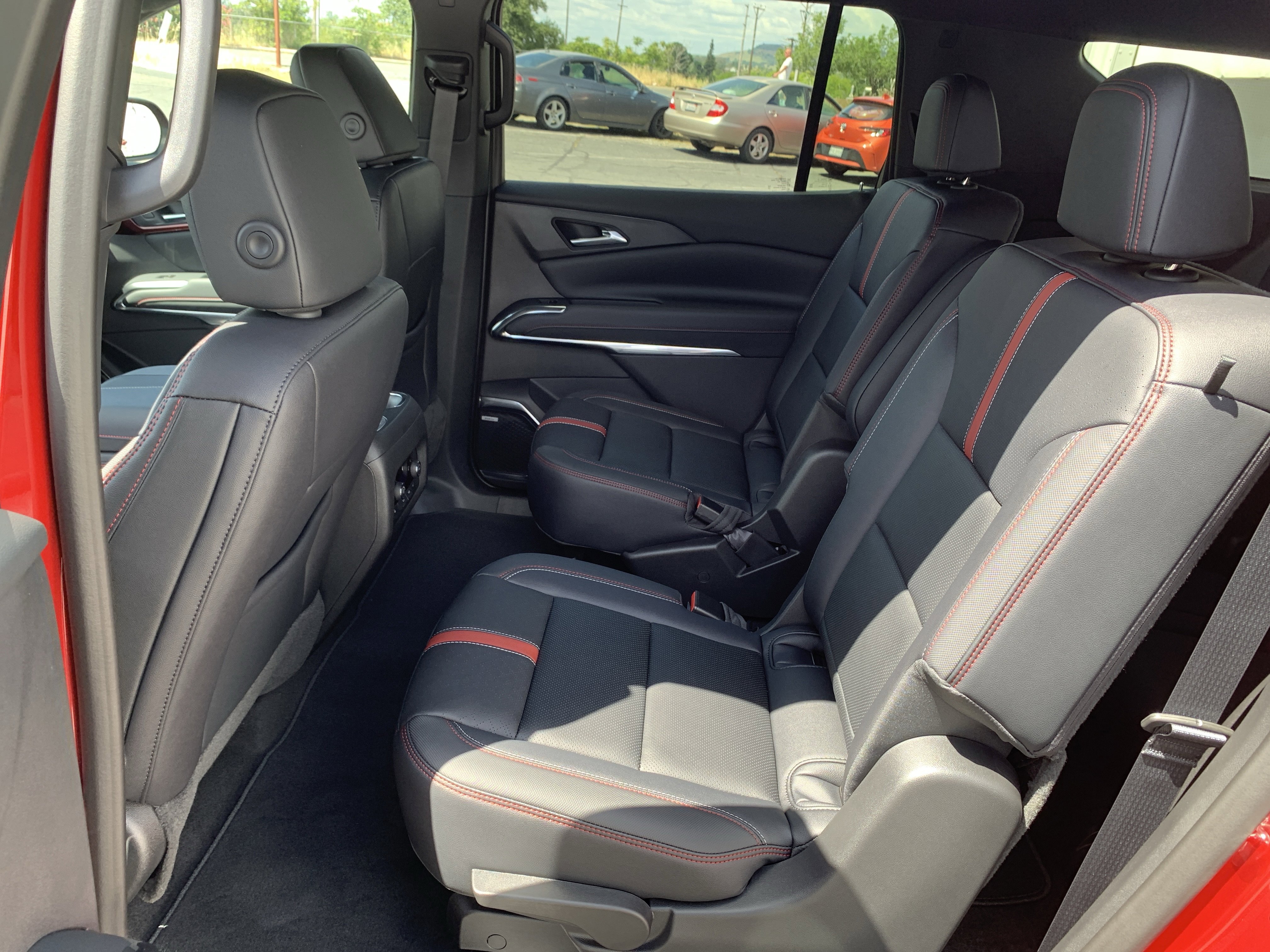 New 2026 Chevrolet Traverse RS AWD/4WD image 11