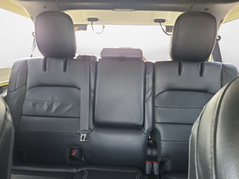 Used 2023 Jeep Wrangler Sahara w/ Cold Weather Group image 14