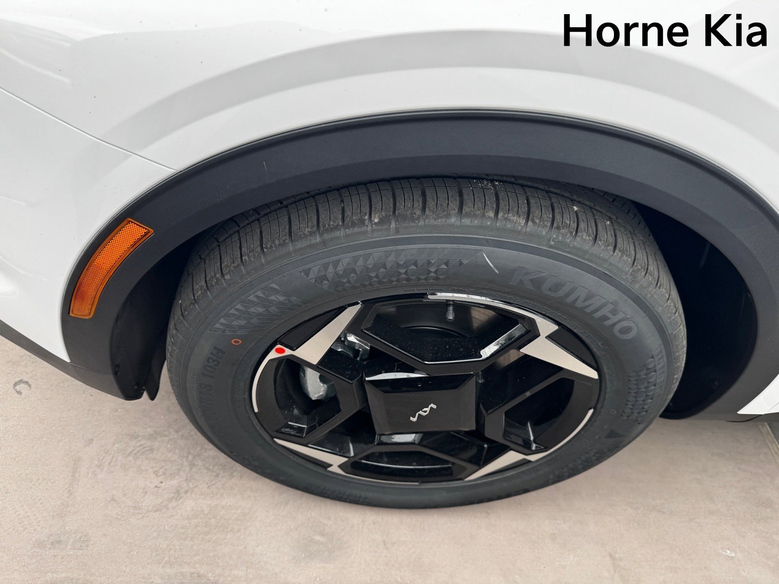 New 2026 Kia Sportage EX image 8