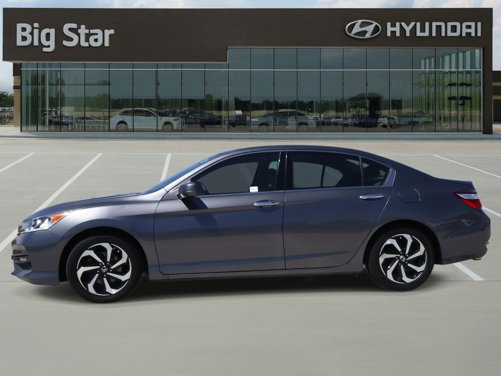 Used 2017 Honda Accord EX-L image 2