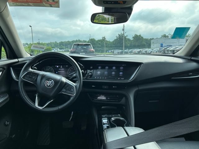 Used 2021 Buick Envision Essence w/ Technology Package I FWD image 5