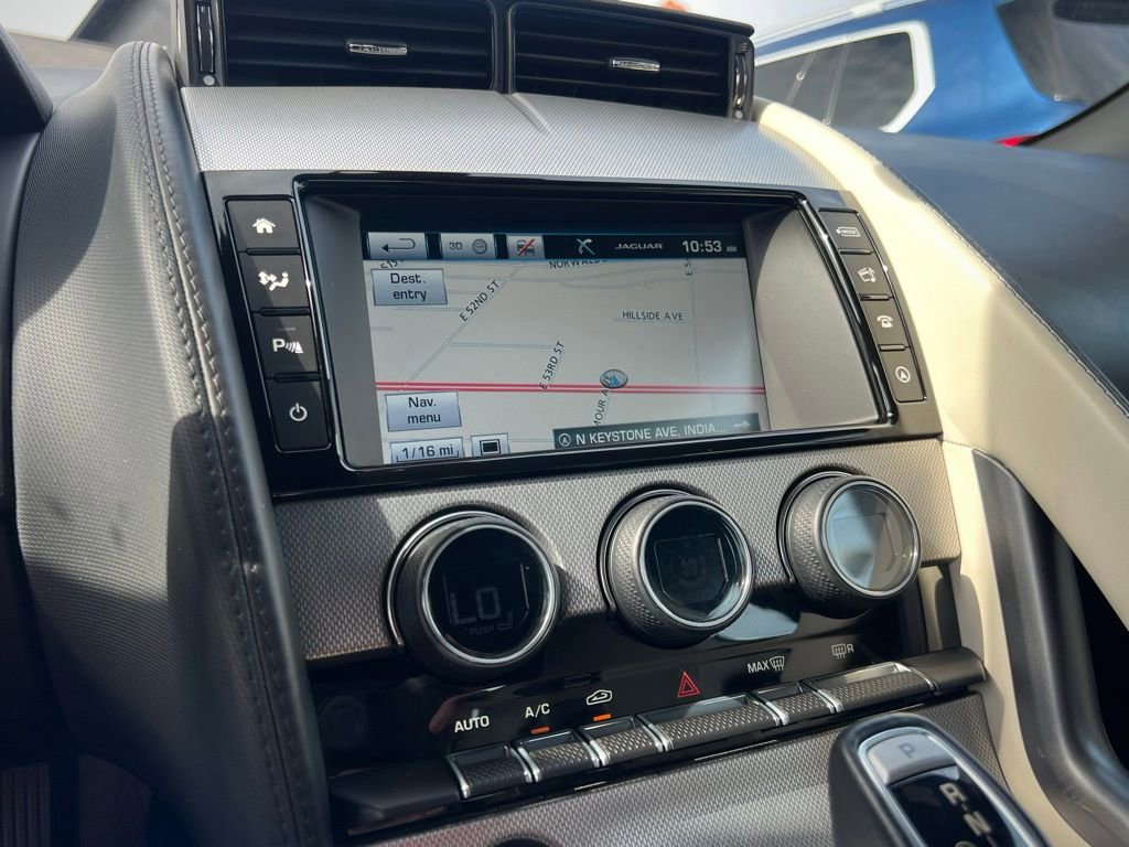 Used 2016 Jaguar F-TYPE Coupe image 41