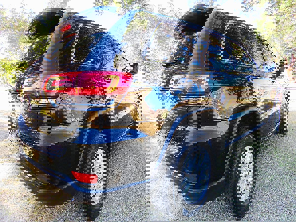 Used 2018 Jeep Grand Cherokee Laredo image 9