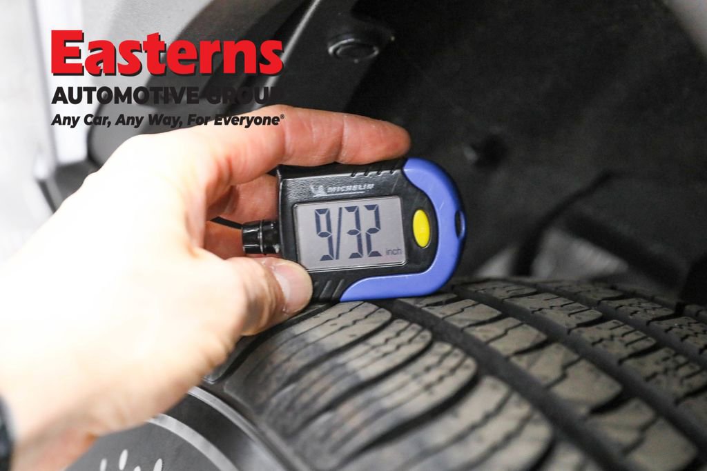 Used 2021 Toyota RAV4 LE image 26