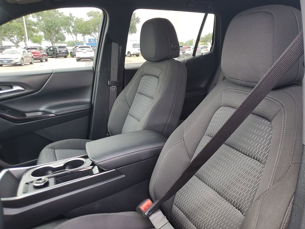 Used 2026 Chevrolet Equinox LT FWD image 12
