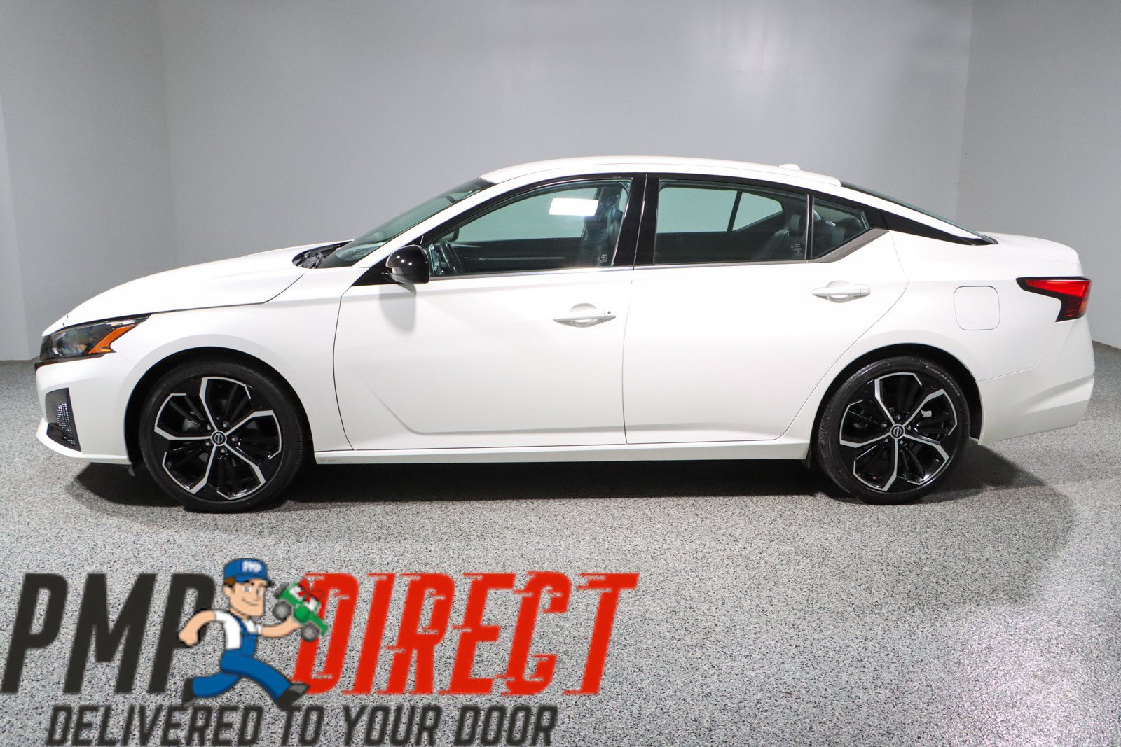 Used 2024 Nissan Altima 2.5 SR FWD image 10