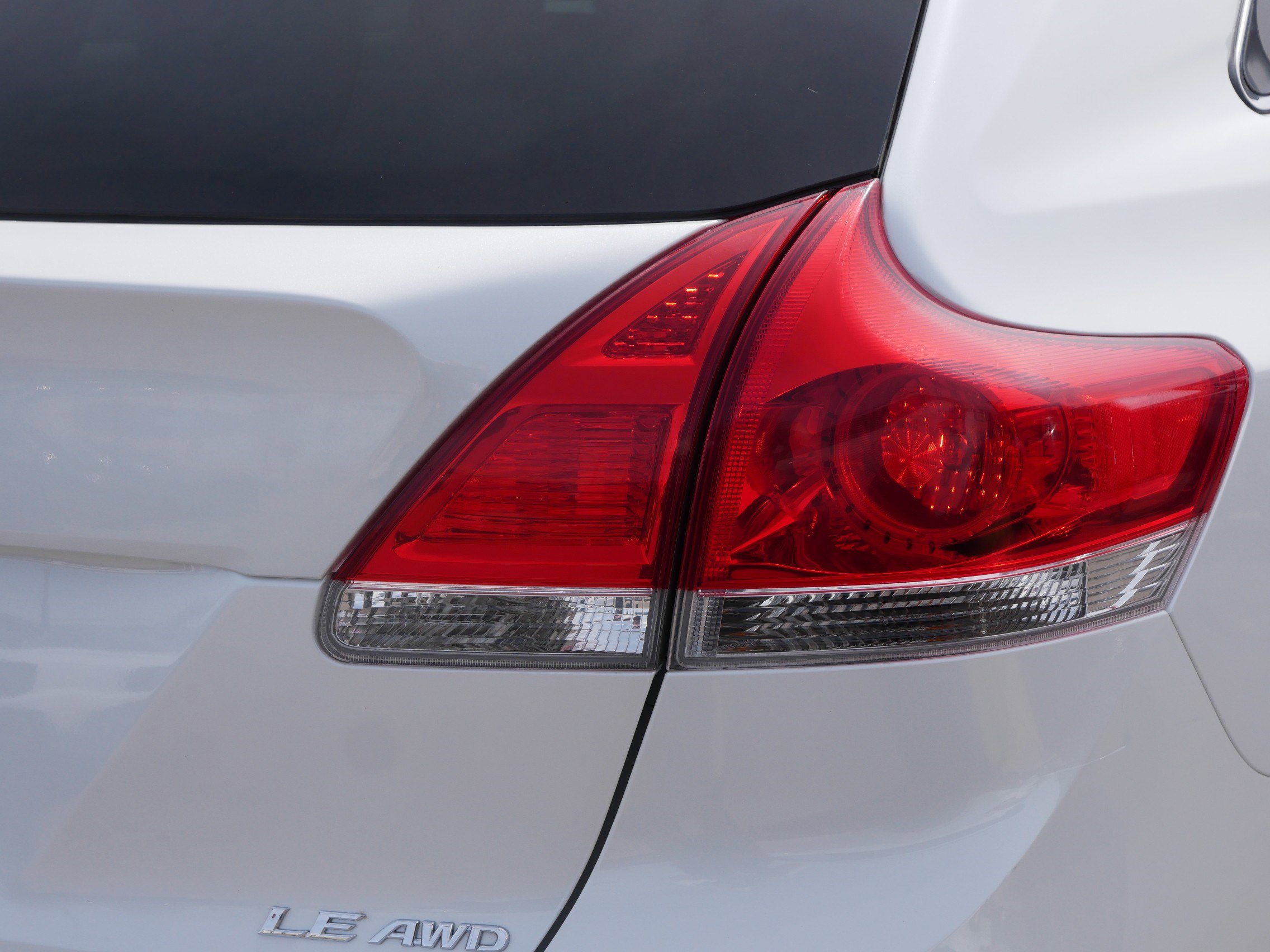 Used 2012 Toyota Venza LE AWD/4WD image 17