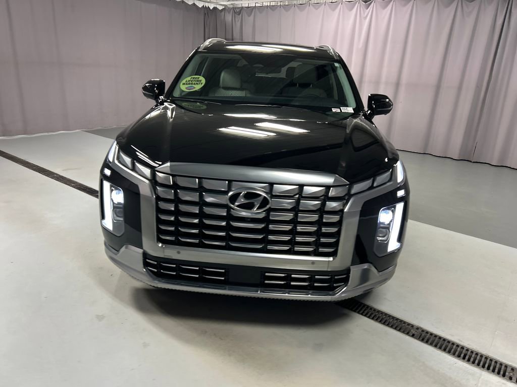 Used 2025 Hyundai Palisade Calligraphy image 2