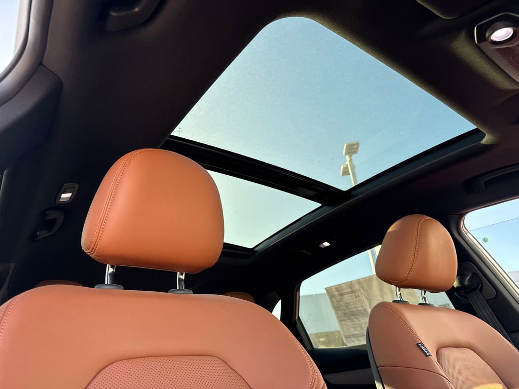 New 2025 VinFast VF 8 Plus AWD/4WD image 14