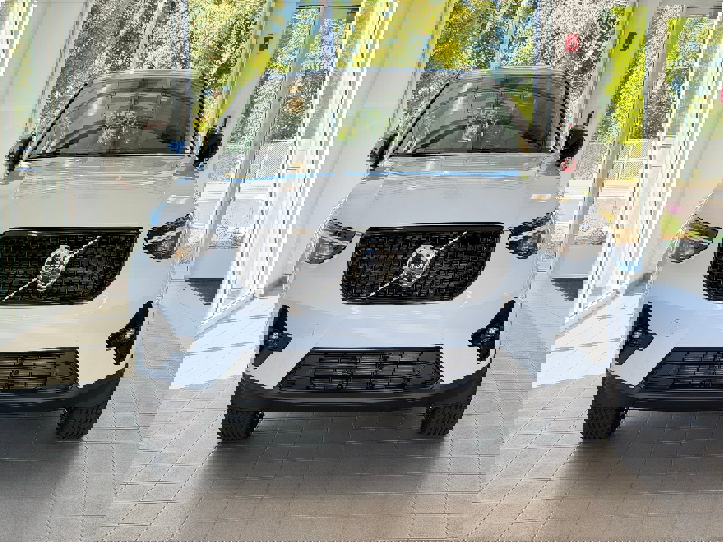 New 2026 Volvo XC40 B5 Ultra w/ Protection Package Premier image 3