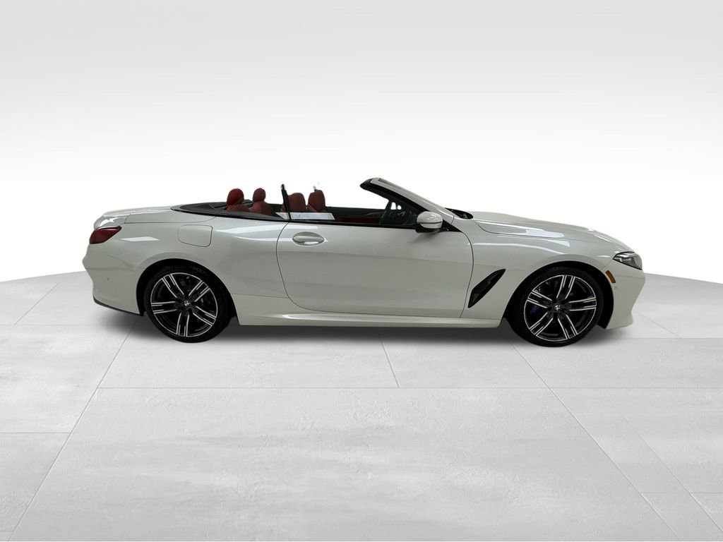 Used 2022 BMW M850i xDrive Convertible w/ Driving Assistance Package image 8