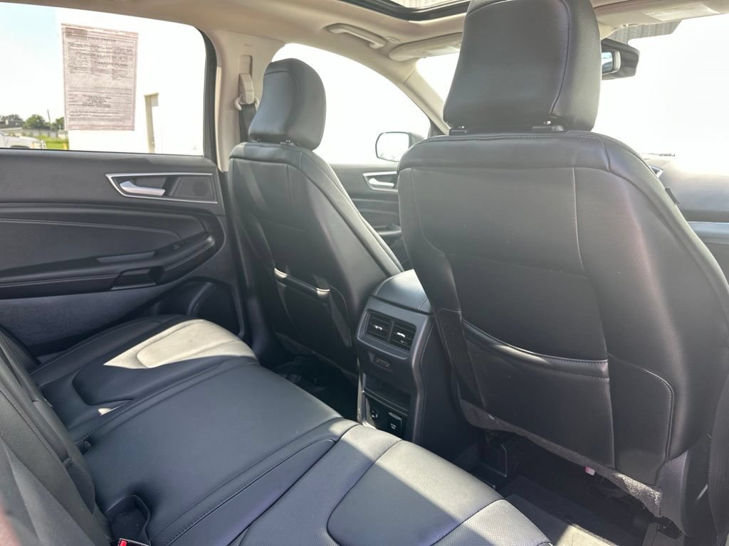 Certified 2022 Ford Edge Titanium w/ Equipment Group 301A AWD/4WD image 32